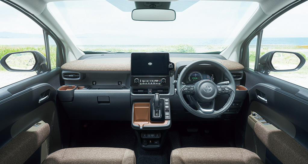 新型登場！2025年モデルのトヨタ・シエンタ、その進化を徹底解剖！ - YouTube