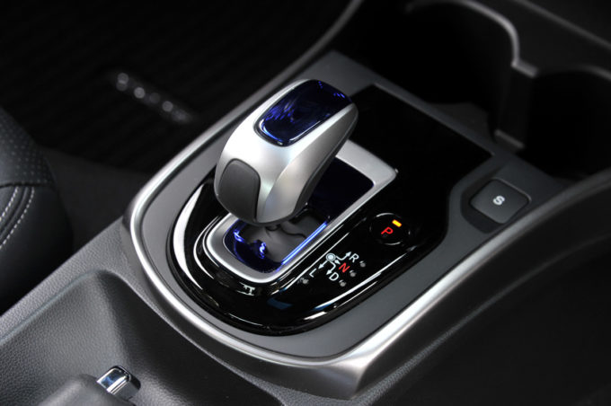 Z32-オートマチックトランスミッションについて覆水盆にキャッチ