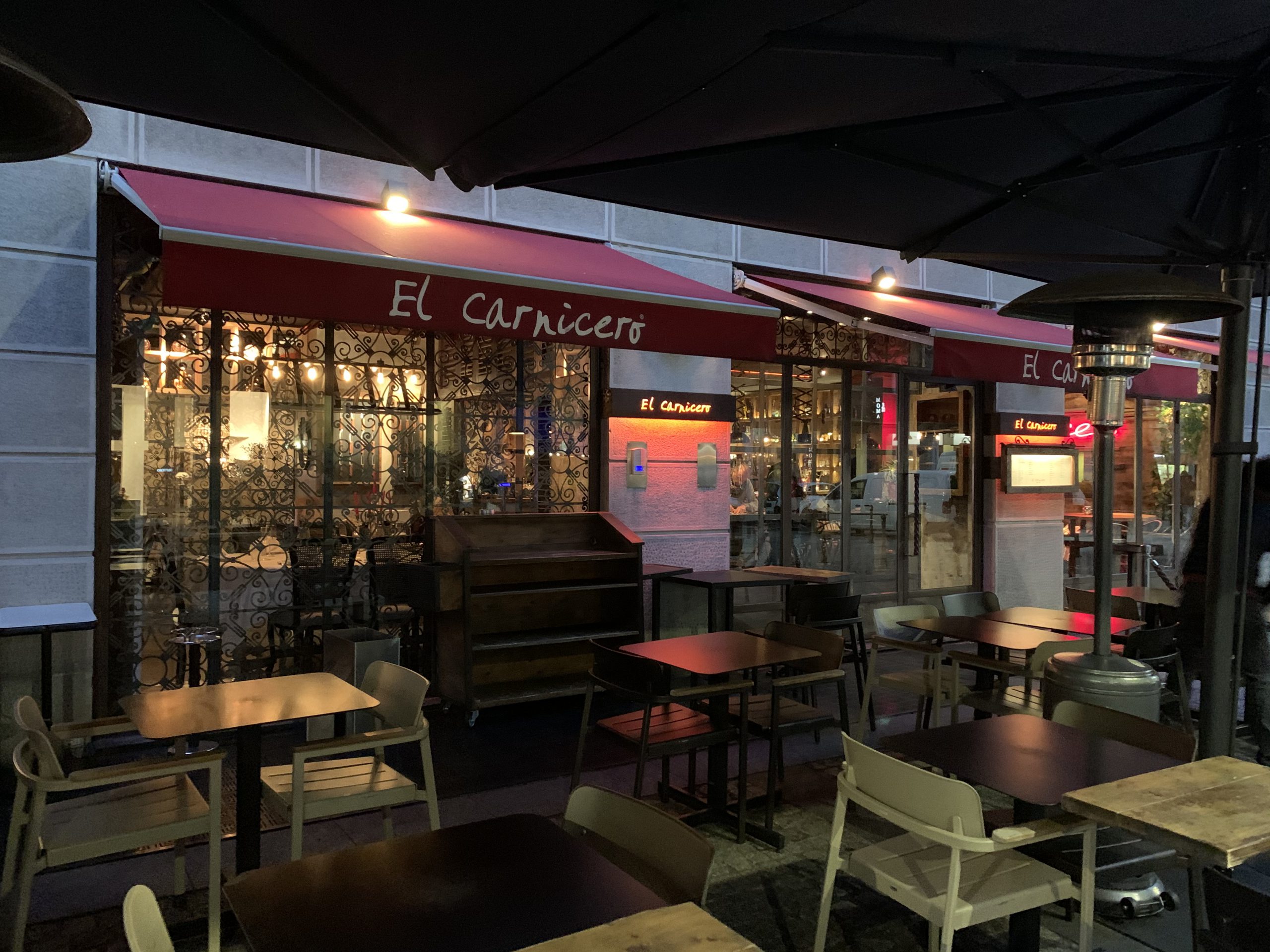 飲食店の店舗設計と内装工事と厨房設計施工の事例、予算と費用など