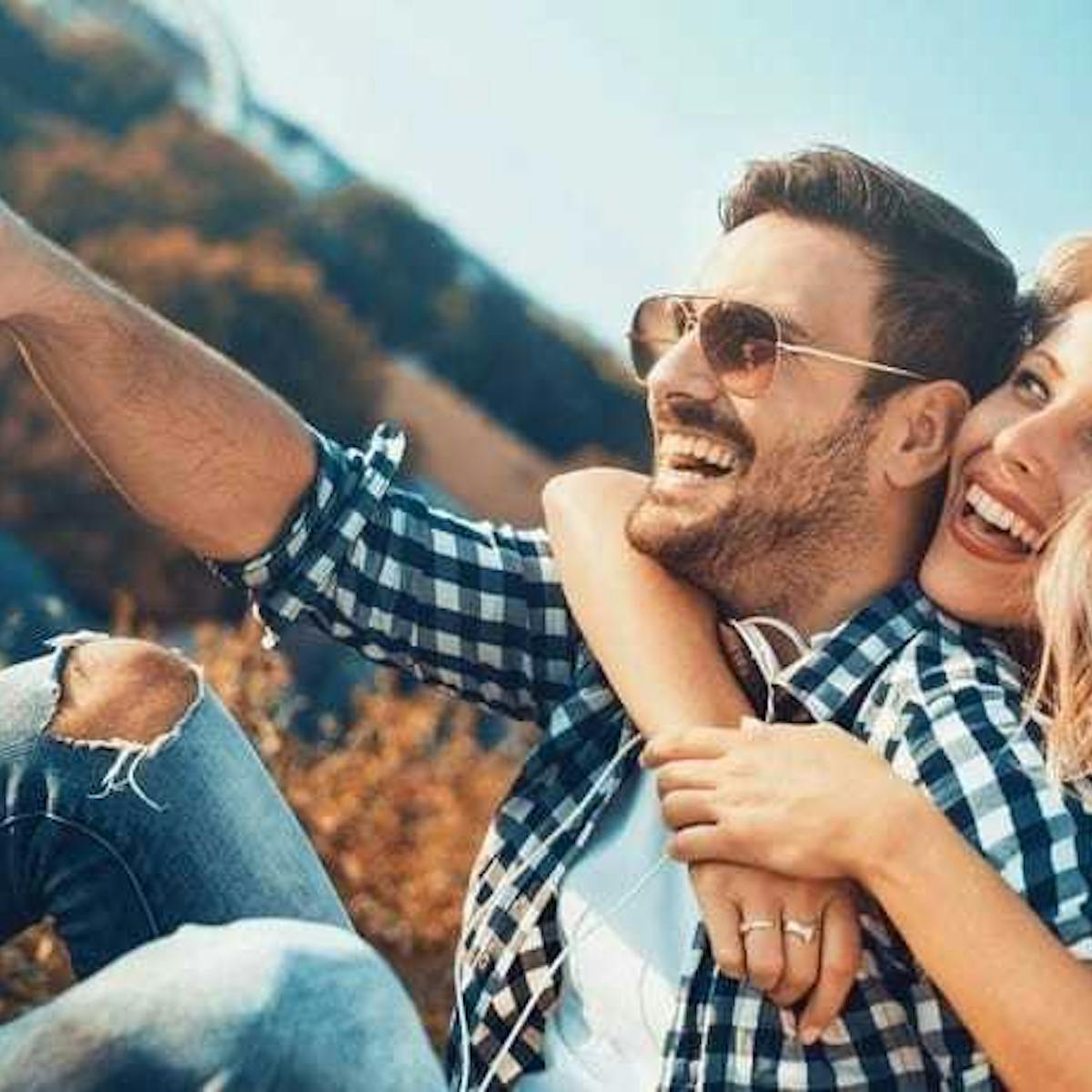 雰囲気で分かるモテる男の特徴7選