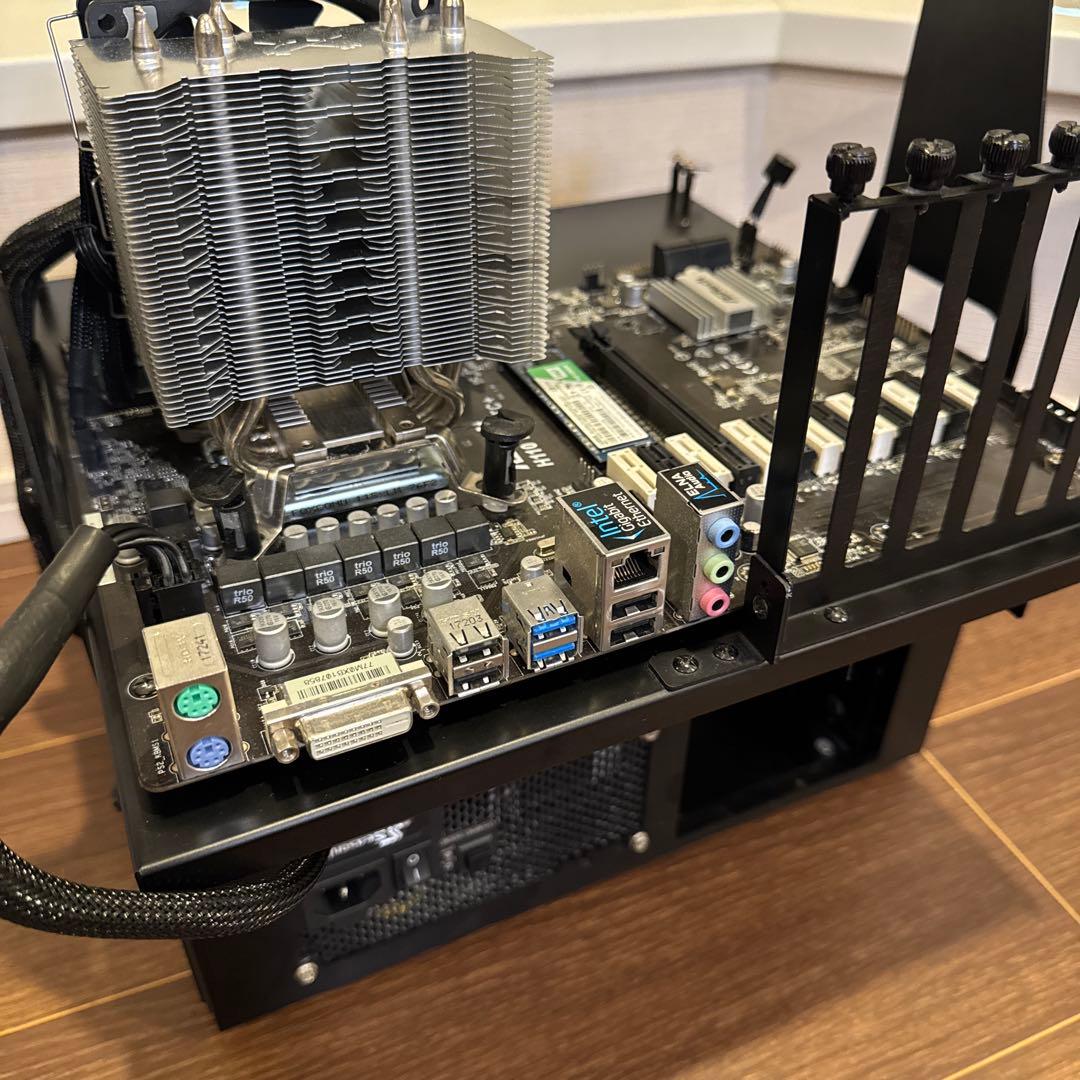 STREACOM BC1 ベンチ台 自作PC 必要十分、軽量な組立式ベンチ板「STREACOM BC1」