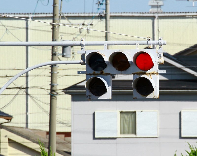 古い懸垂式信号機 写真素材7498759- フォトライブラリ
