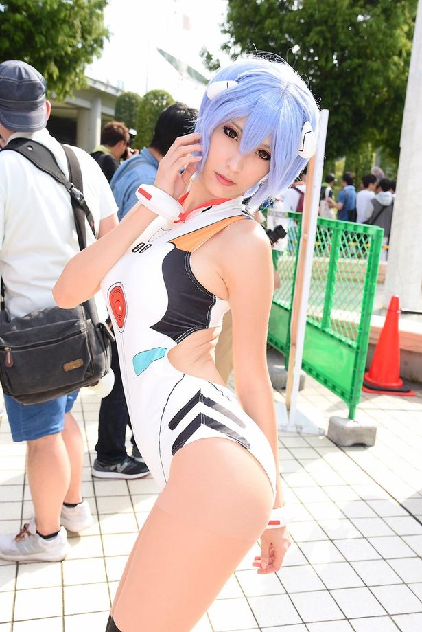 パイパンコスプレ美少女の無毛地帯とアナルをクリクリしてみた。 コスプレソフト DL.Getchu.com