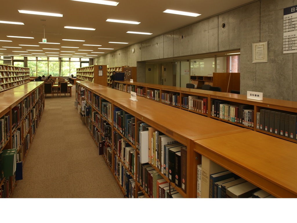 甲南大学 岡本キャンパス 1号館 142講義室コトブキシーティング株式会社