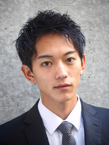 ビジネスシーンでもワイルドに決まるワイルドヘアメンズヘアスタイルAll About