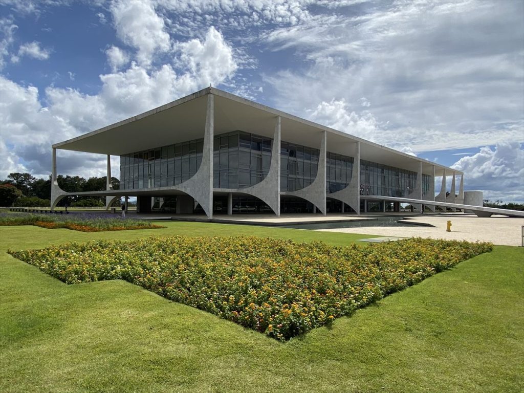 □□□建築に生きる 第35回 代官山で建築する□□□ – 株式会社 南條設計室