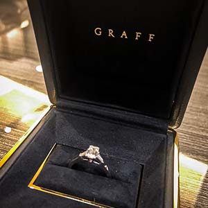 GRAFF グラフ アイコン クッションカット エンゲージメント ダイヤモンド リング・指輪 K18ホワイトゴールド レディース ブランド京の蔵小牧ネット販売部