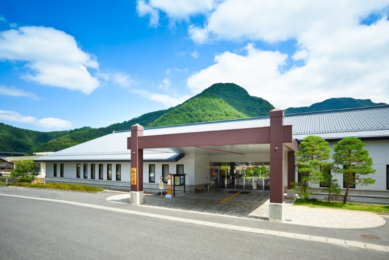 松代温泉 松代荘 - 秘境温泉 神秘の湯