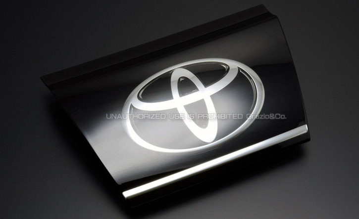 60ハリアー ”鷹マーク”を”トヨタマーク”へ。社長日記1.0