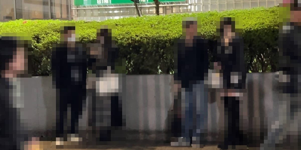 夜の大久保公園・新宿歌舞伎町をお散歩！外国人立ち美女客引きの実態！トー横界隈・Night Walking in