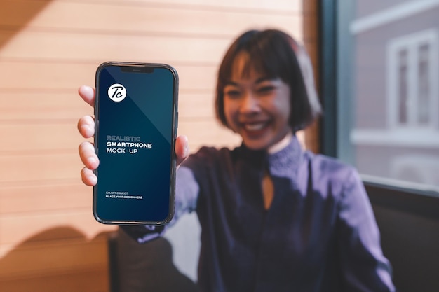 気になる！女子のタイプ別＞みんなのスマホ画面ちょっと見せて！トレンドリサーチ