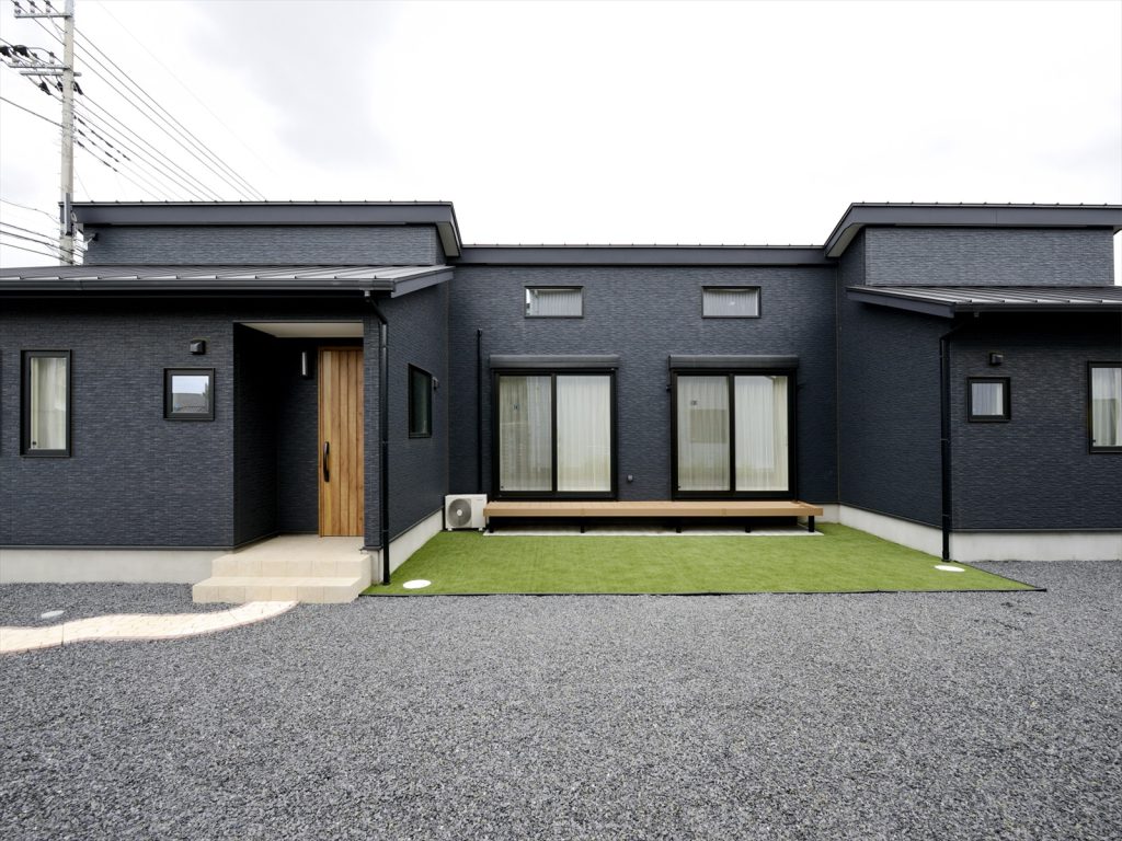 注文住宅に屋根付き中庭を導入するメリット・デメリットと費用相場浅井住宅新築・リフォーム・改修工事