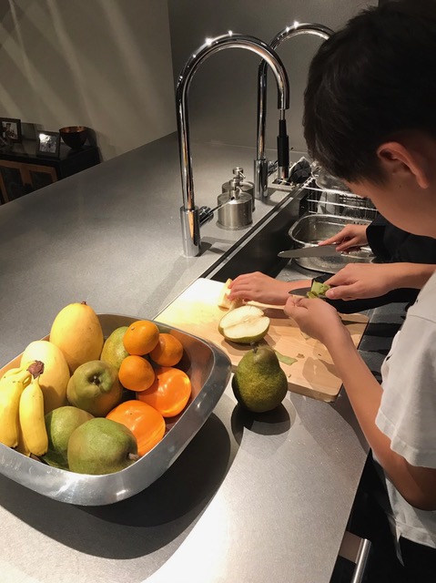 タキマキ 使用キッチングッズ滝沢眞規子さんの台所用品 エプロン・まな板・包丁・調理家電などまとめ - sappiのブログ