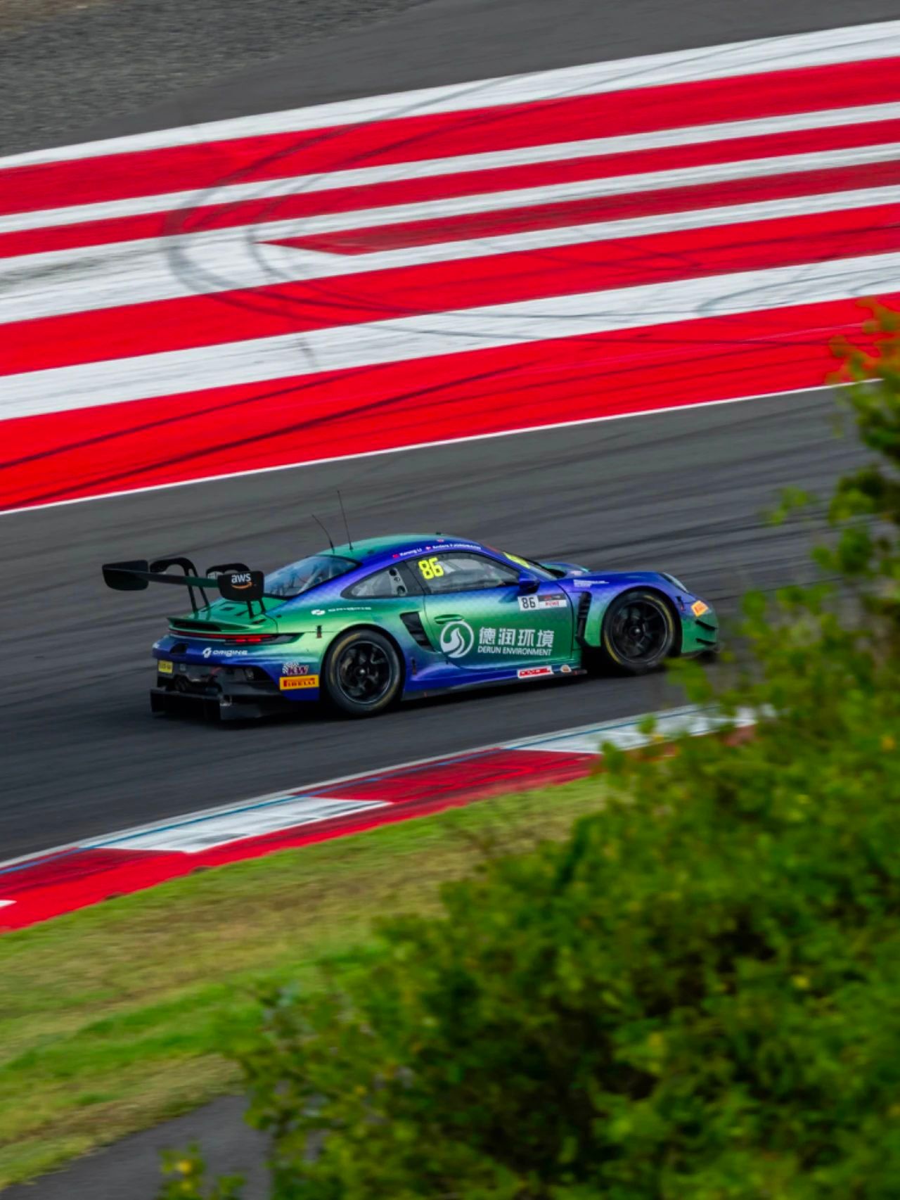 ポルシェとも肩を並べる!? 欧州車と比べて気づくクラウンスポーツPHEVのスゴさ carview!2ページ目自動車情報サイト 新車・中古車- carview