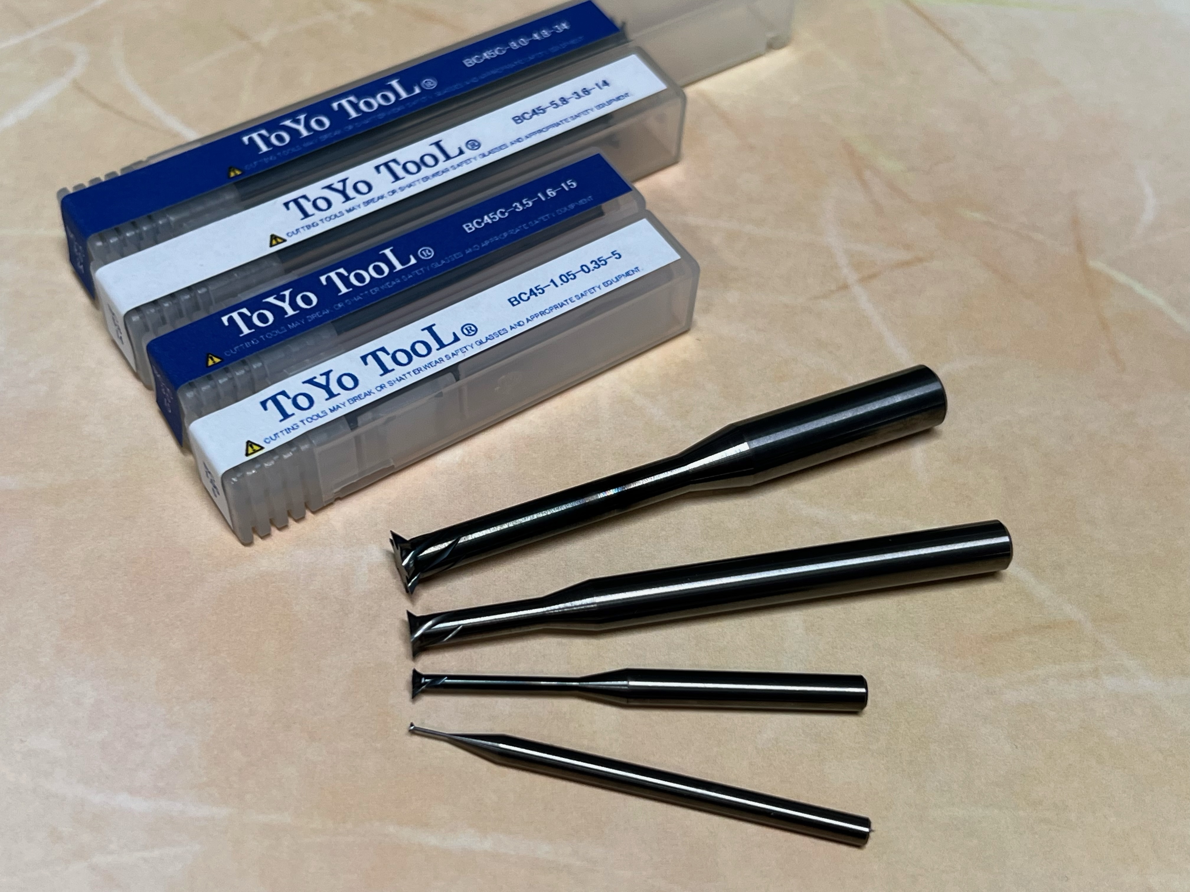 偏心タイプ 裏面取りカッター チップ交換式 RFS ハーマンビルツ 1枚刃 カッター カウンターシンク通販モノタロウ