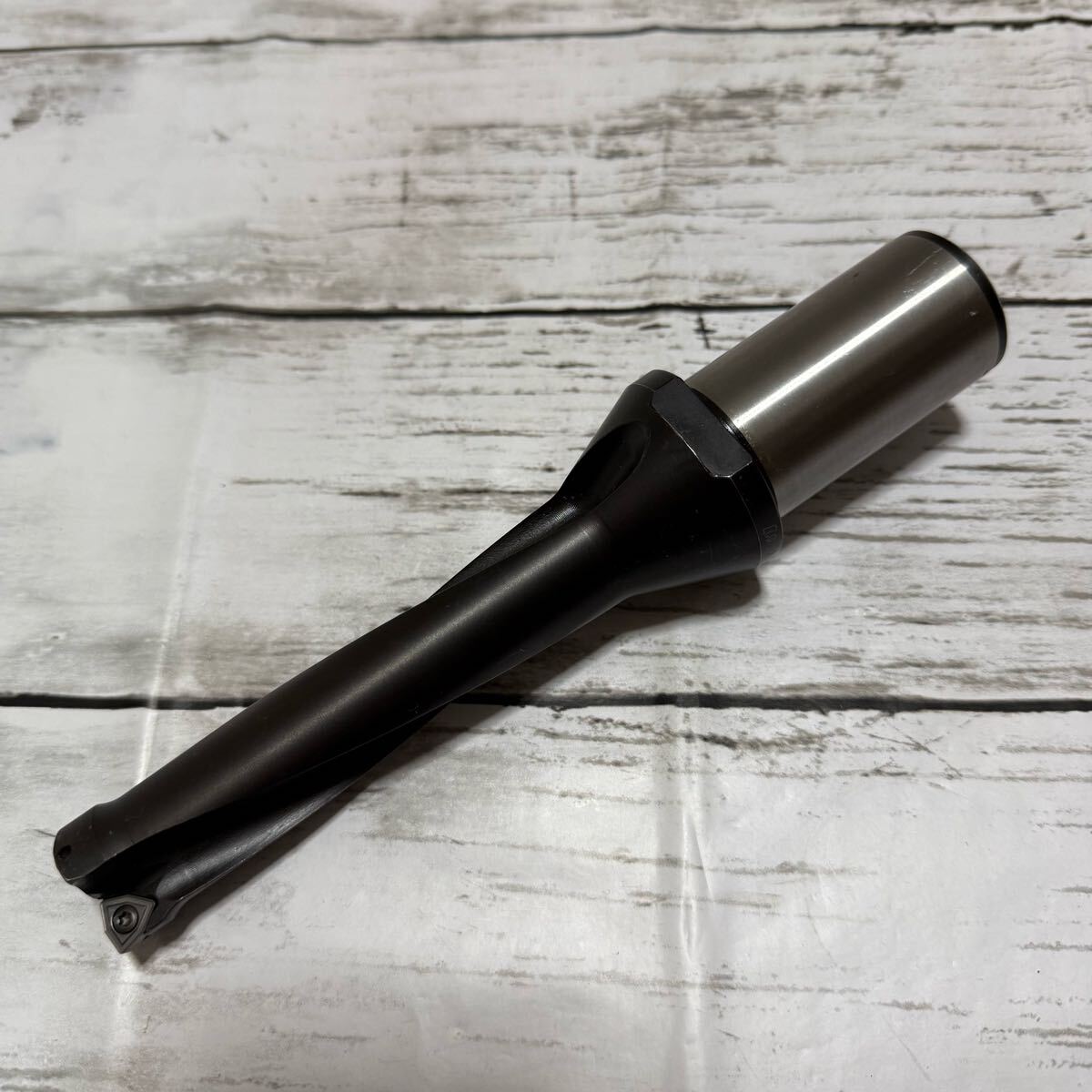 旋盤加工 - プラスチック切削加工技術湯本電機株式会社