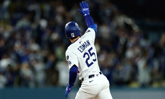 ♢まとめ買い値引きあり♢ドジャース ライアン・ヤーブロー ブルージェイズ - メルカリ