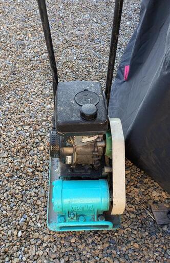 三笠産業 プレートコンパクター MVC-50HT 水タンク付 転圧機 プレートランマー MIKASA 三笠 ミカサ プレート コンパクター 締固め 転圧エンジン式 : 建機ランド Yahoo!店 - 通販 - Yahoo!ショッピング