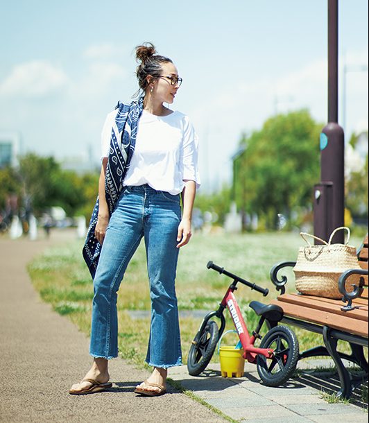 きれい目スウェット フーディを大調査！ おしゃれ業界人のリアルな愛用品11＆おすすめアイテムハーパーズ バザー Harper's BAZAAR 公式