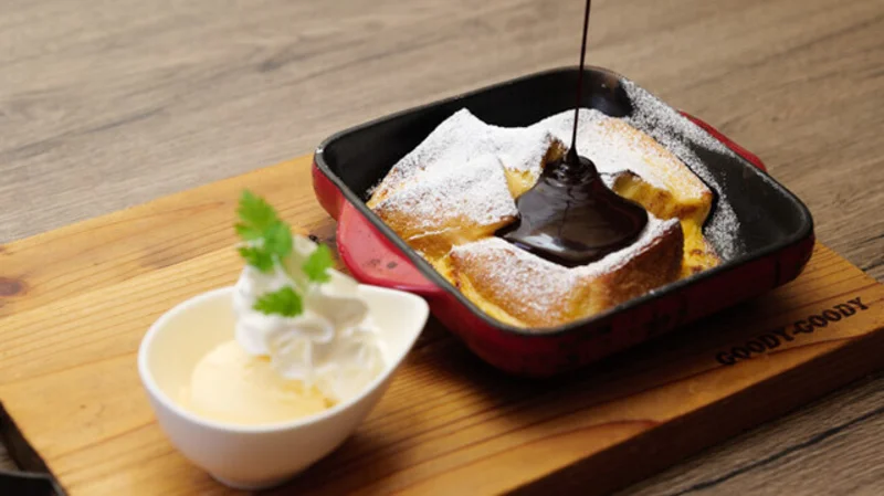 写真は「グッディグッディ」ビデオクリップより。踊るMayとバケイション・シスターズ。 - スイバケ「グッディグッディ」PVに踊るアンドロイド姉妹画像ギャラリー 1 6- 音楽ナタリ