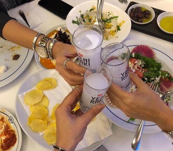 トルコのお酒イェニ ラク Yeni Rakı ① - メルカリ