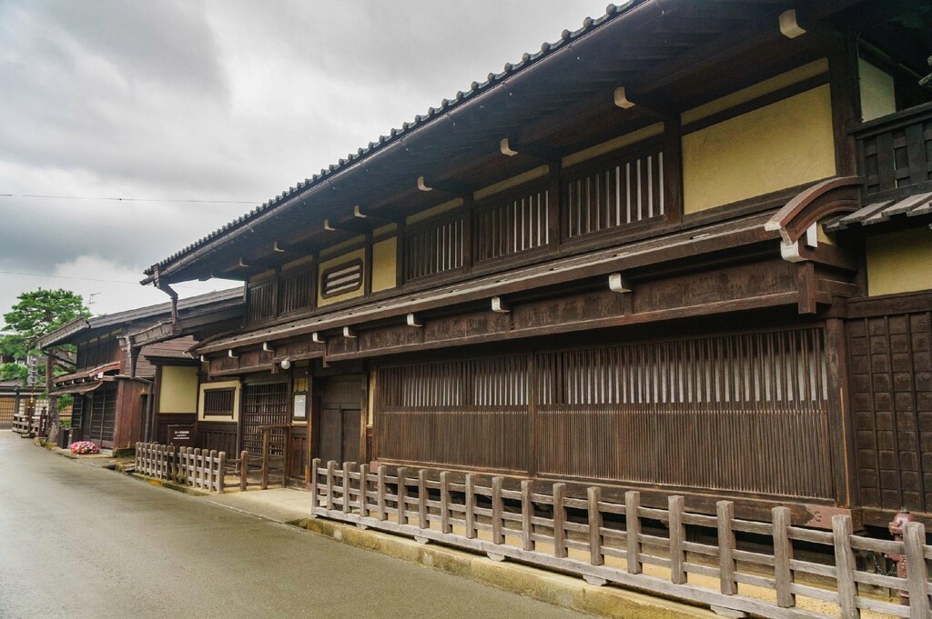 レジデンスホテル高山駅前 | JR高山駅より徒歩約2分のカフェ！！ 4種の選べる日本茶は、アイスとホットでご提供！！ テイクアウトも可能です！