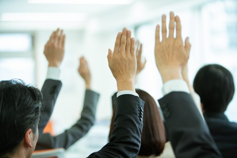 同調圧力に風穴を。社会へ違和感を持つ人に光を添えるメディア「NOISIE ノイジー 」公開 - Faber Company