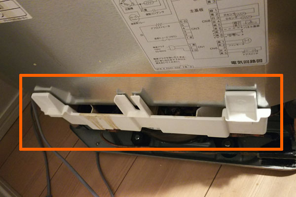 冷蔵庫のコンセントの疑問を解決延長コード・位置・上にある理由も 電源どこ？ ランク王