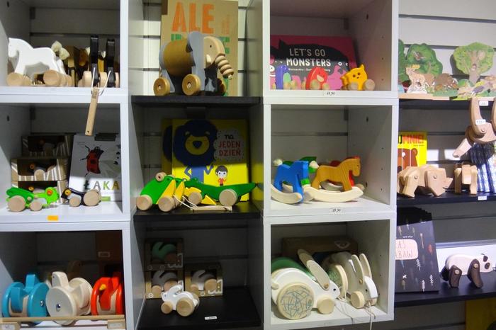 木のおもちゃで楽しい子育て - おもちゃメーカー ヨーロッパ