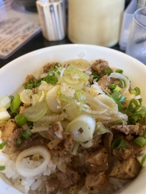 酒池肉林 （シュチニクリン） -