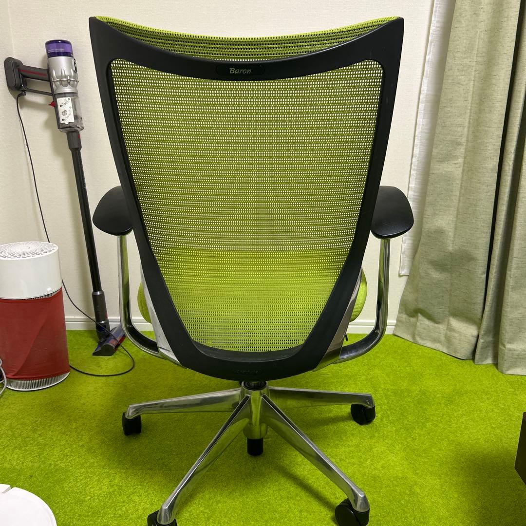 バロン オカムラオカムラ バロン チェア 椅子 エクストラハイバック 可動ヘッドレスト 座クッション 可動肘 シルバーフレーム ブラックボディランバーサポート付 CP81DS : オフィス家具通販のオフィスコム - 通販 - Yahoo!ショッピング