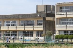 音楽だけじゃない！野球な山本先生(^.^) - 札幌市立中の島小学校ジャズバンド BECON