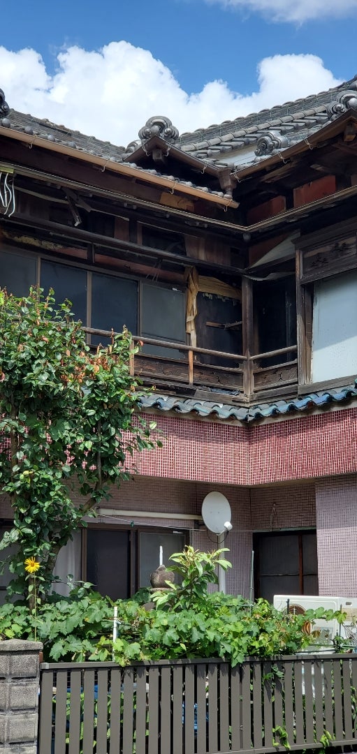 名古屋駅近くの遊郭跡で料理旅館時代の古食器市 建物探検ツアーも - 名駅経済新聞