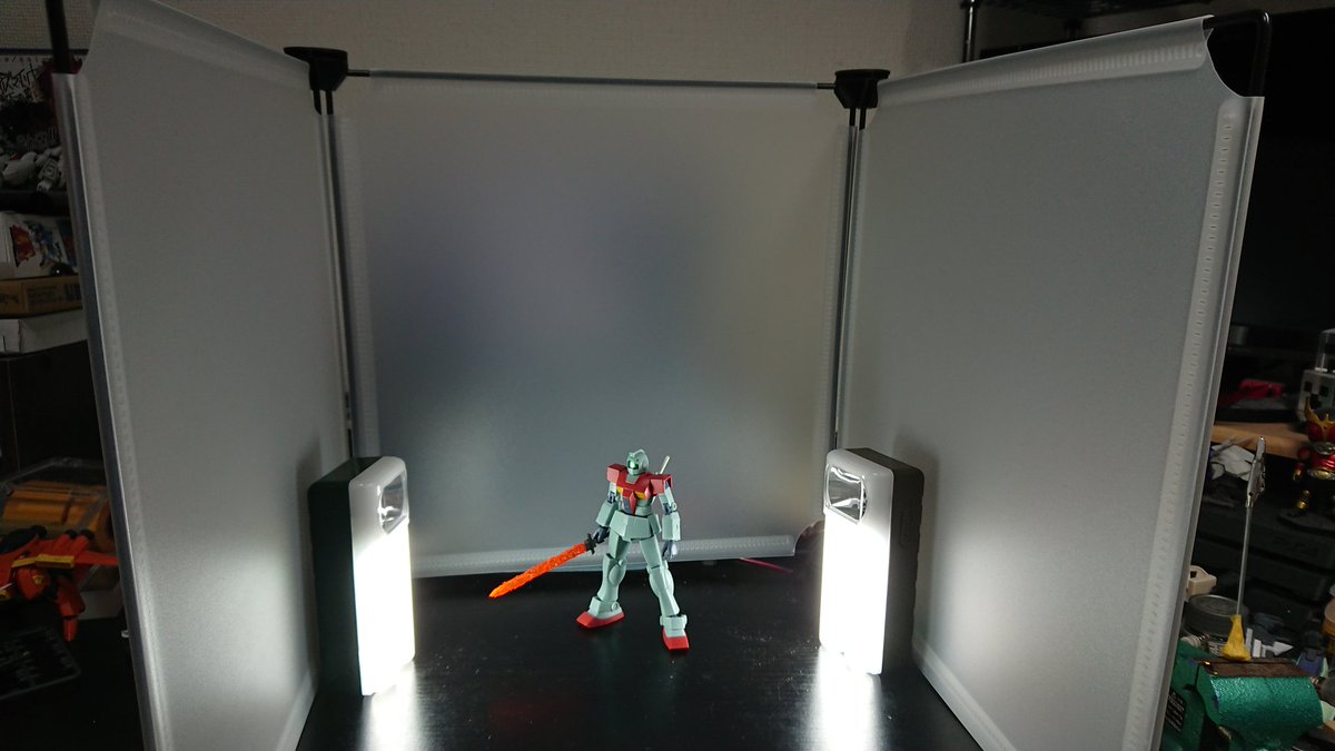 100均グッズを組み合わせて作る！自分仕様の「見せる」収納アイテム - 株式会社ワッツ