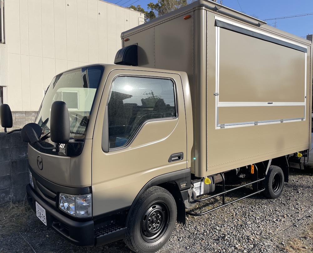 低コスト＆自由度抜群！軽トラックキッチンカーの魅力と成功の秘訣 - クレープのキッチンカー・移動販売・Sweets HERO スイーツヒーロー