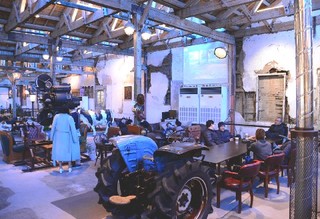 前橋市 築50年の板金工場をセルフリノベーション。開放的な空間でこだわりの上州牛ハンバーグを！motto+群馬情報の発信誌mottoのウェブマガジン 「モットプラス」