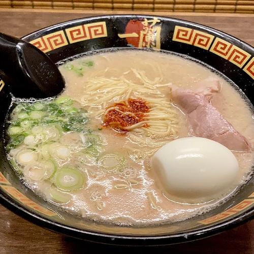 大阪市淀川区のラーメン激戦区、西中島エリアに佇む「らーめん  |