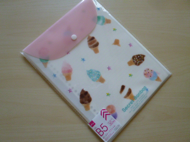 DAISO：９穴のコンパクトカラーバインダー: きたきつねの文房具日記