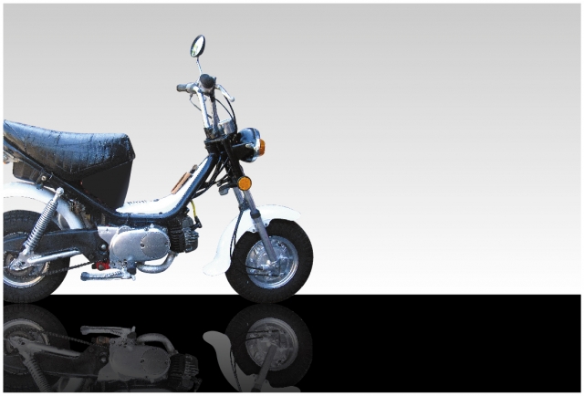 ハンドレッス、特定小型原付タイプで電動2輪と電動4輪の2種類の新製品『ChatBikeChatKart』を ジャパンモビリティショー2023 に出展Hundredths株式会社のプレスリリース