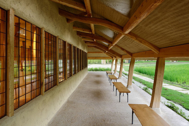 藤森照信「穴」 - 窓研究所 WINDOW RESEARCH INSTITUTE