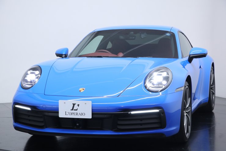 おはようございます！ 本日も11時からopenです 写真は最近登場している もち麦バターロール🥐 北海道産、全粒のもち麦粉入りです。もちもちの食感を楽しめるバターロール 同生地で焼く「揚げないあんドーナツ🍩」もぜひ✨ 写真二つめは本日のシナモンロール デニッシュ