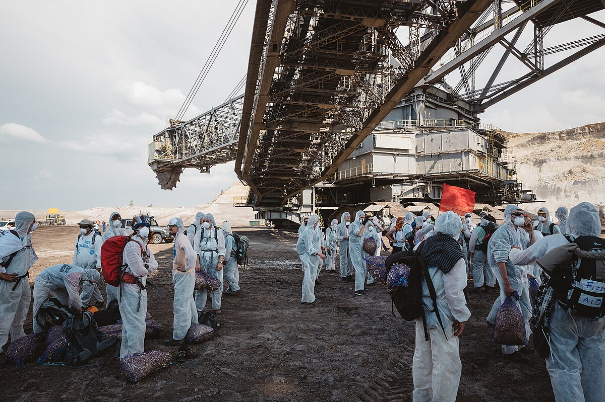 米英、洋上風力発電の支援拡充 開発費膨張に対応 - 日本経済新聞