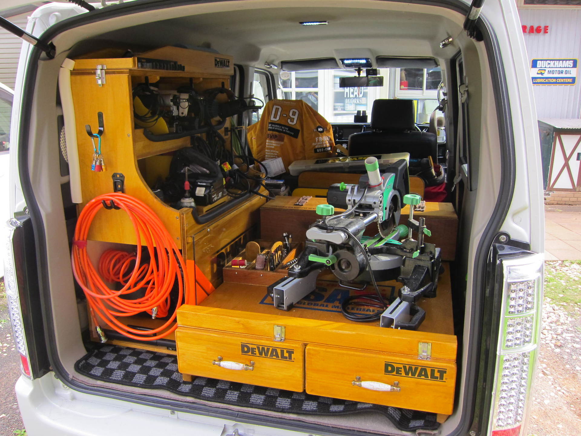 職人御用達車載ラック 工具収納 車室内キャリア