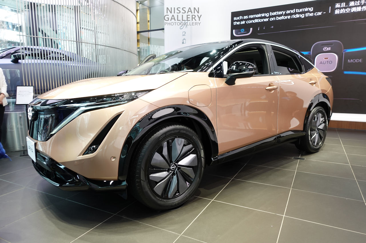 ノートとノートオーラの全カラーコード！番号の場所は？e12や黒のナンバーは？くるまはっく