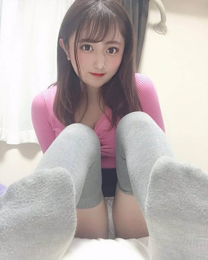 森本つぐみさんのインスタグラム写真 - (森本つぐみInstagram)「このワンピースもかわいいけどおっぱいしか見られない🤨 #ドレス 