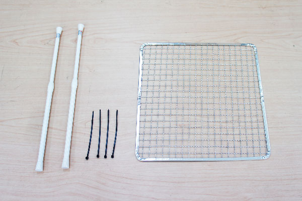 セリアのワイヤーネット用スタンドが超便利！空間を活用した収納術を紹介 – lamireラミレ
