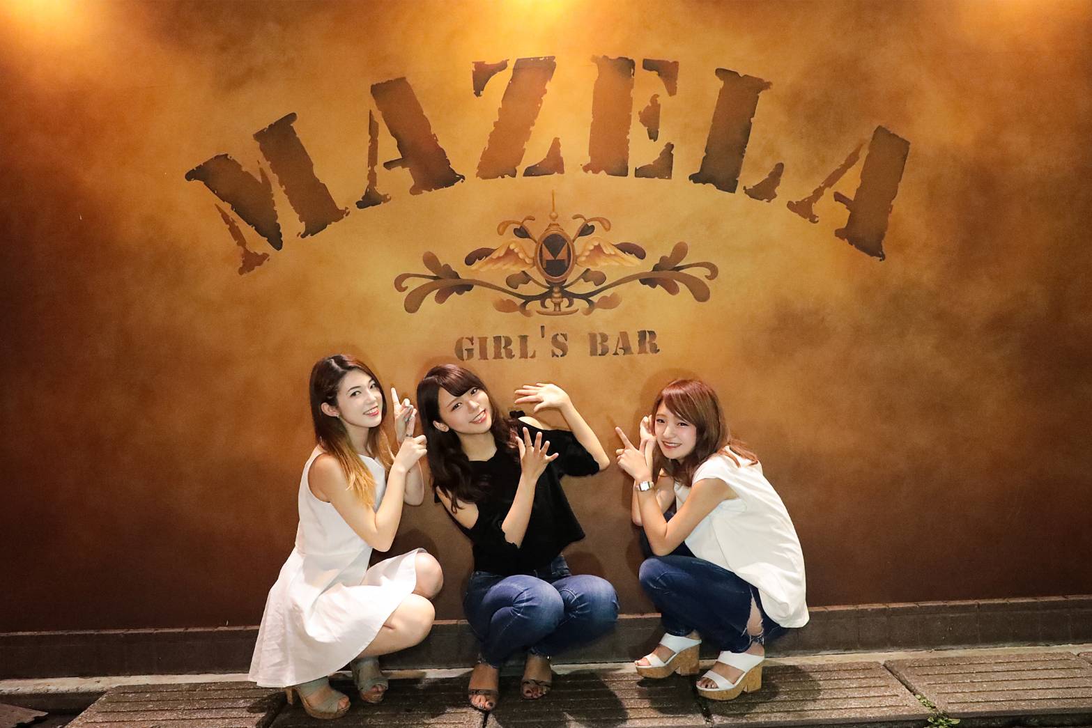 Girls Bar MAZELA（マゼラ）の求人募集【アップステージ】正社員