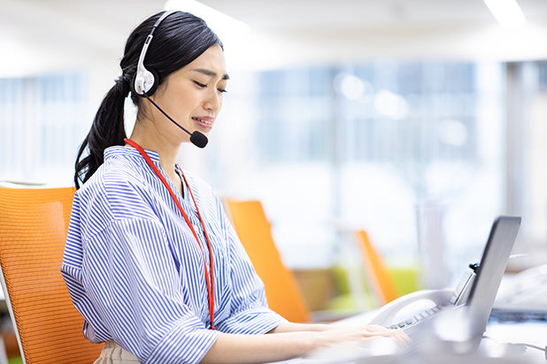 テレフォンオペレーターとコールセンターの違いとは？仕事内容を解説