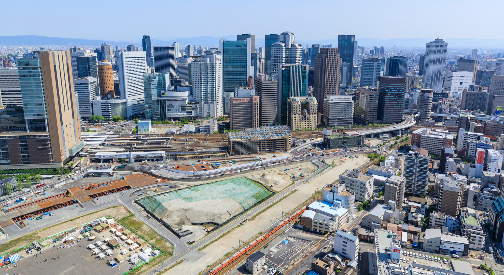 梅田の広大な貨物駅 なぜ長く残った 「大阪最後の一等地」が未だ空白の理由 どう変化？