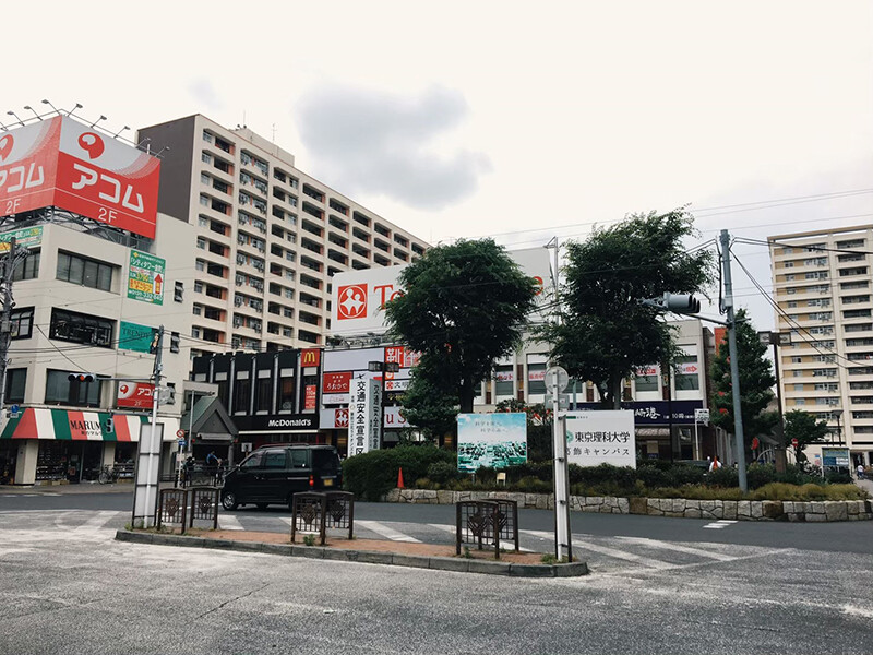 東京で住みやすい街ガイド: 金町駅の特徴と家賃相場